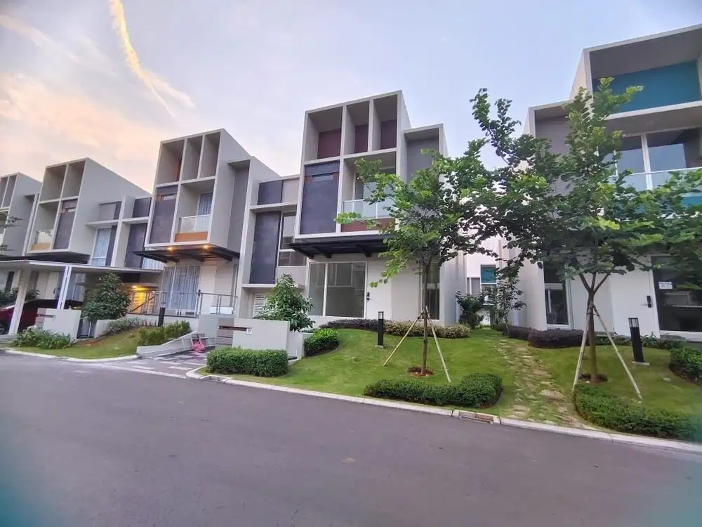 Cluster Mozart Hoek Dekat Taman ClubHouse Pool Jarang Ada Cash/KPR