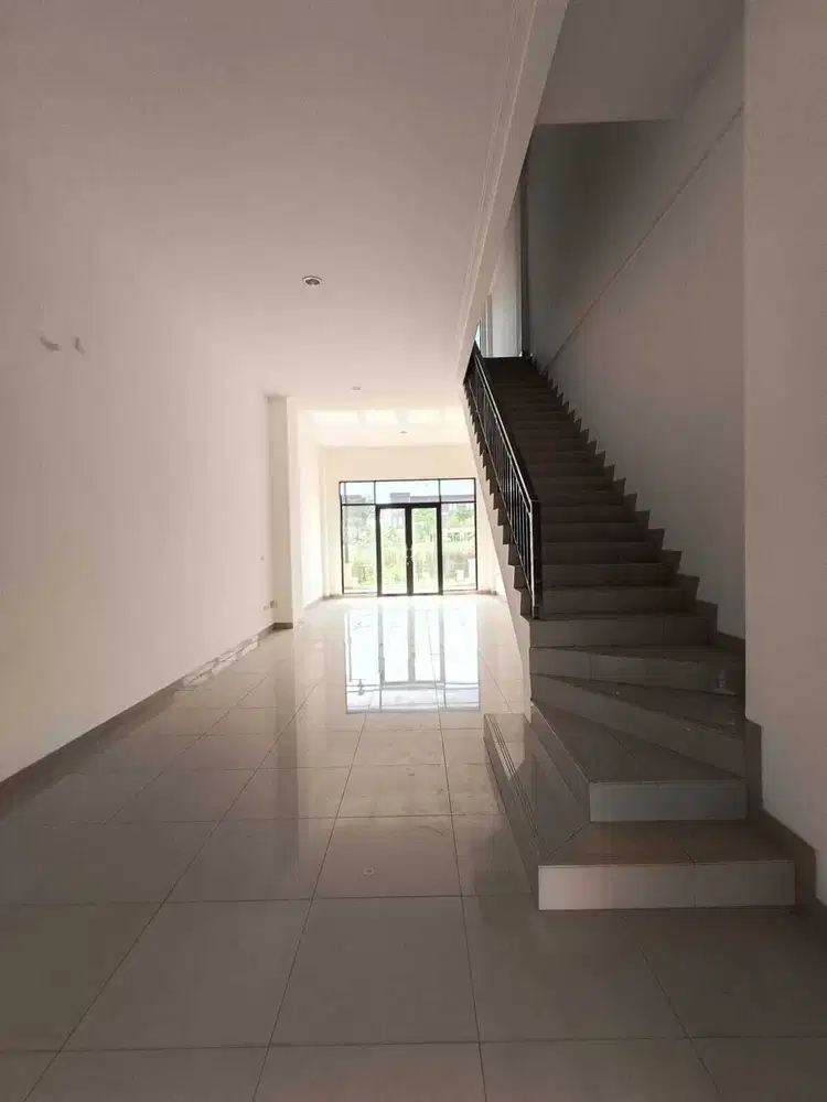 Ruko baru siap pakai di Osaka PIK2 - Tangeran Banten