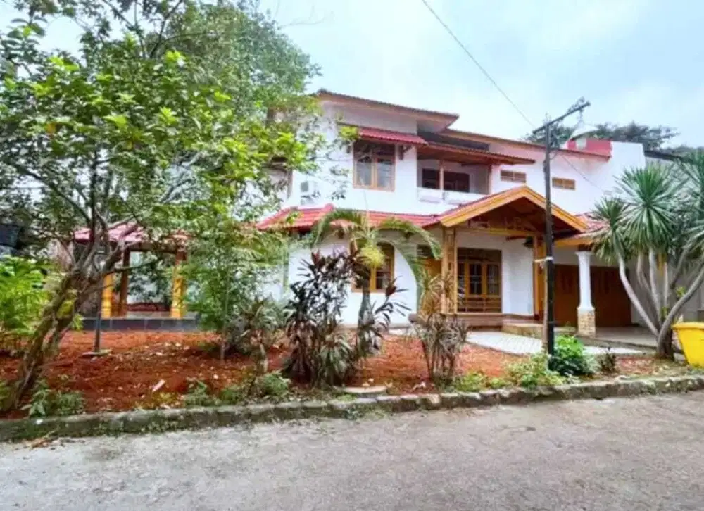 Di sewakan rumah dalam komplek siap huni kawasan jatipadang psr.minggu