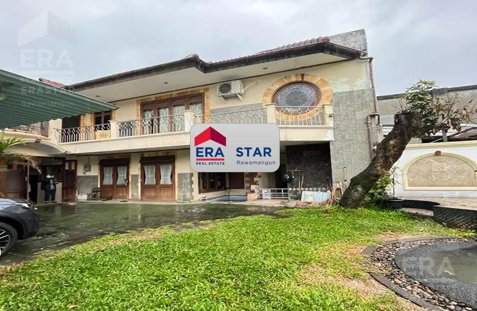 Di jual rumah mewah di Lebak bulus