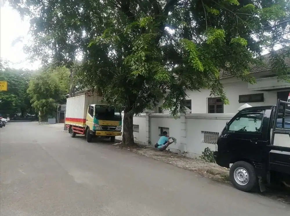 Rumah Hook Strategis Sunter Agung, Cocok untuk Tinggal / Usaha, Nego