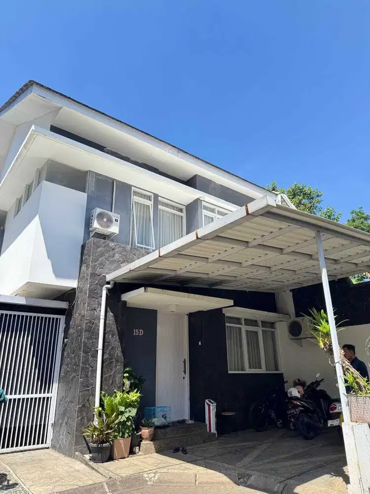 RUMAH MODERN DI CIGADUNG DAGO BANDUNG Hunian yang Mewah dan Nyaman