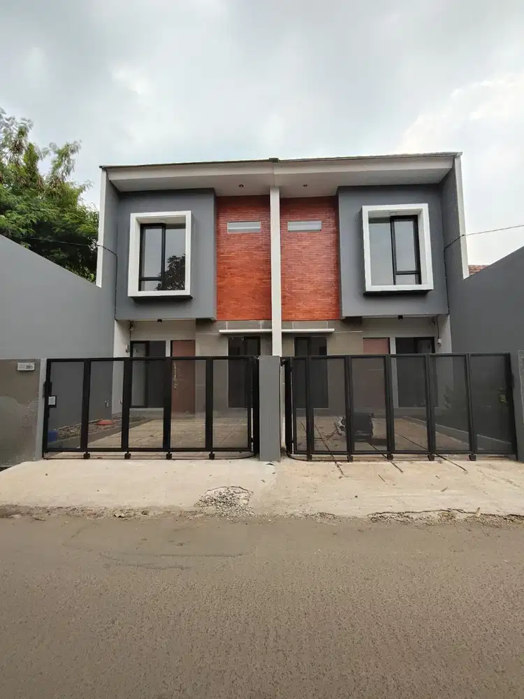 Rumah 2 Lt Siap Huni dlm Perumahan Akses 7 menit ke Stasiun Sudimara