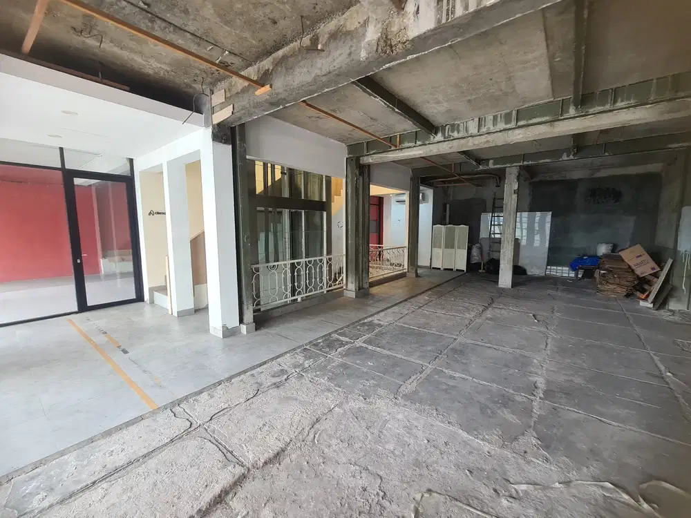 Ruko Ruang Usaha Lantai 2 Plaza Pondok Indah Siap Huni Ada Lift