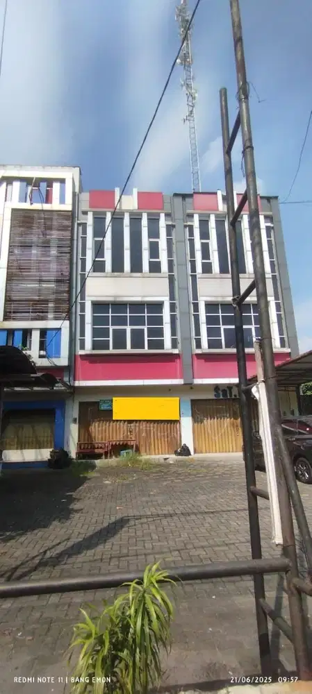 JUAL CEPAT RUKO 3 LANTAI DEKAT ASRAMA HAJI YOGYAKARTA