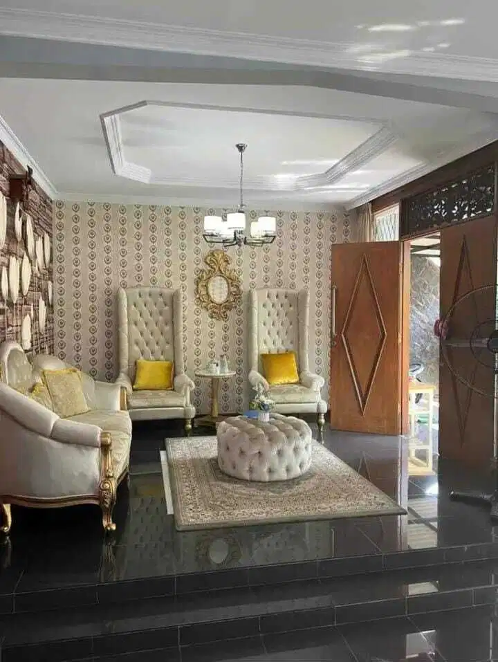 Dijual Cepat Rumah Bagus 2 Lantai