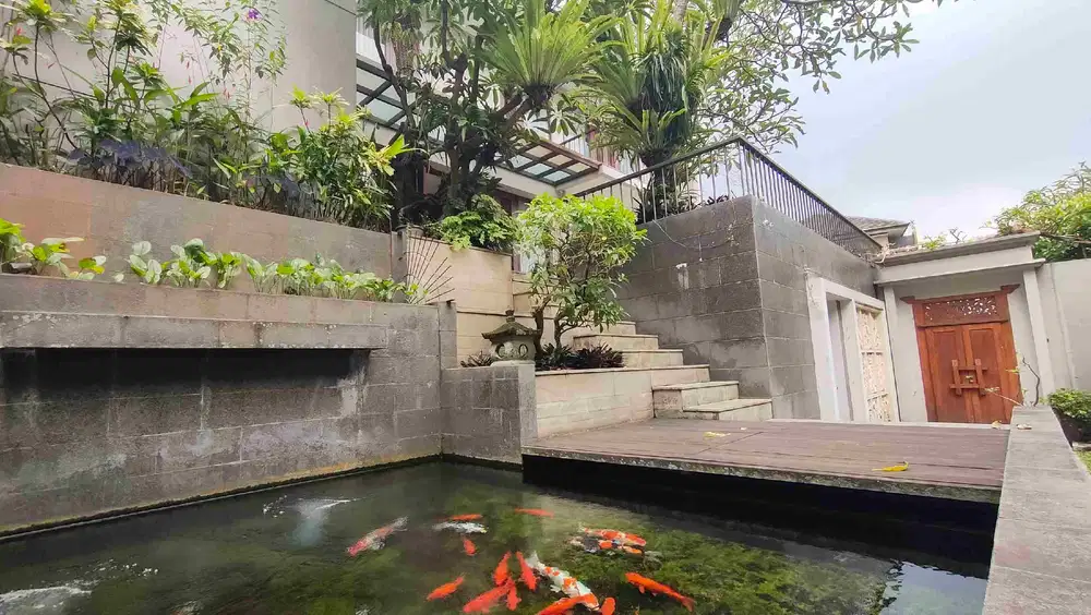 Rumah Villa 2 lantai di Sukamulya Sayap Pasteur, SHM