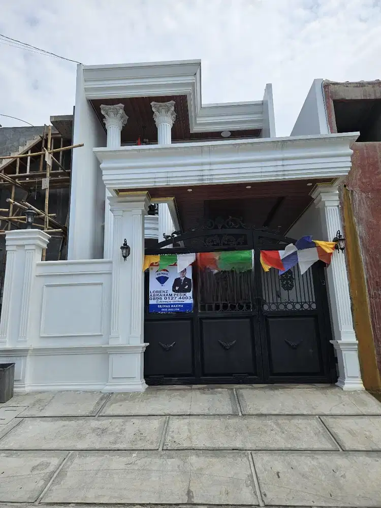 RUMAH TINGGAL 2 LANTAI DALAM KOMPLEK KARANG TENGAH PERMAI SEMI FURNISH