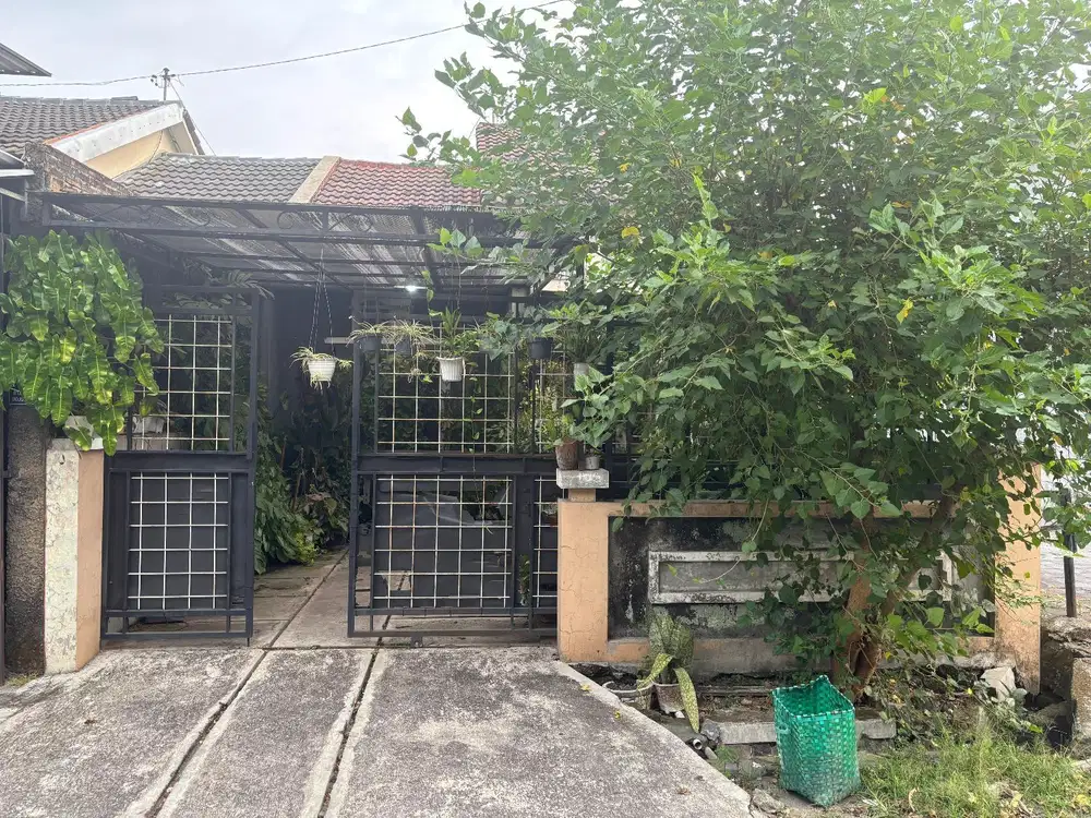 Dijual Murah Rumah Asri di Peni Regency 1 Mojosongo Purwakarta Solo