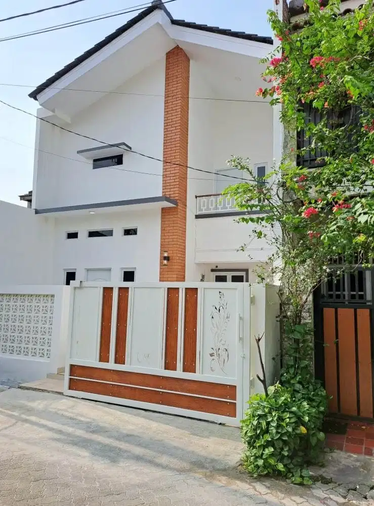 Rumah siap huni dengan luas 97m2 type 2KT di Perumahan Tytyan Kencana