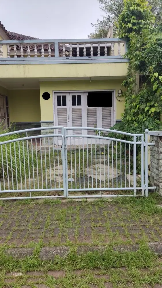 Rumah 1 Lantai Besar dan Luas Taman Palma CItra Raya Tangerang Banten