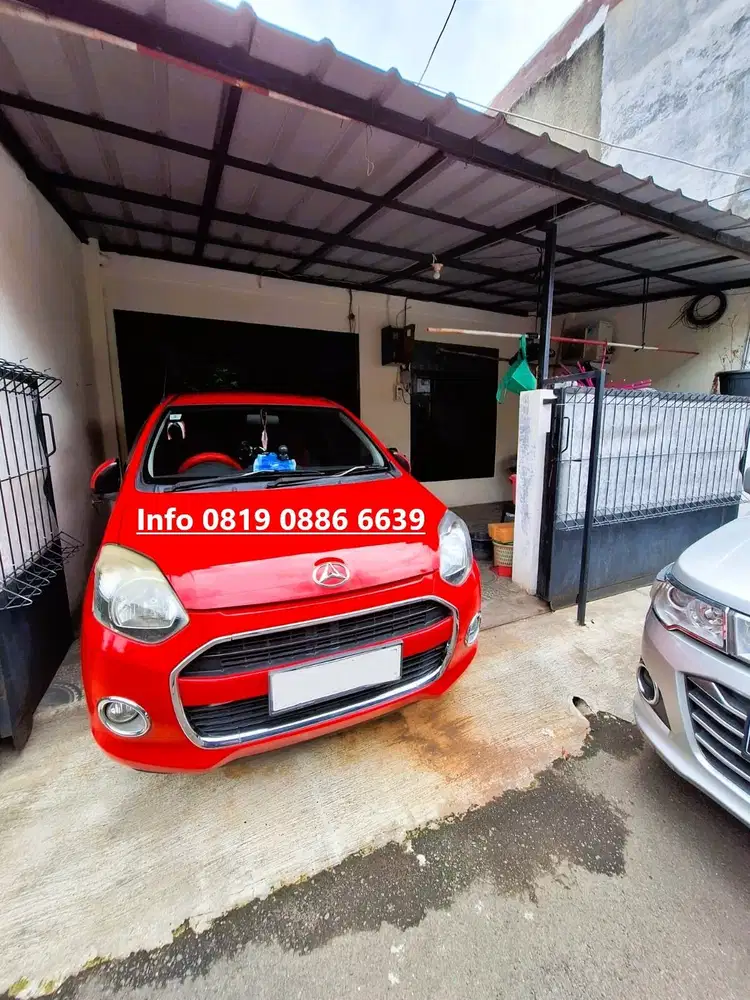 Rumah komplek larangan siap huni dekat halteu busway puri beta