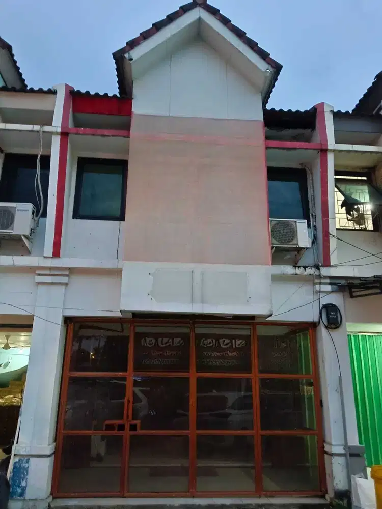 Disewa Ruko di Pertigaan Ramai Sebrang Sekolah Penabur Gading Serpong