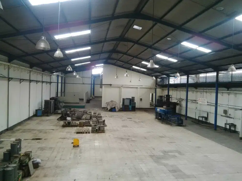 Disewakan Gudang Bagus Siap Pakai Tengah Kota Jln. Caringin Bandung