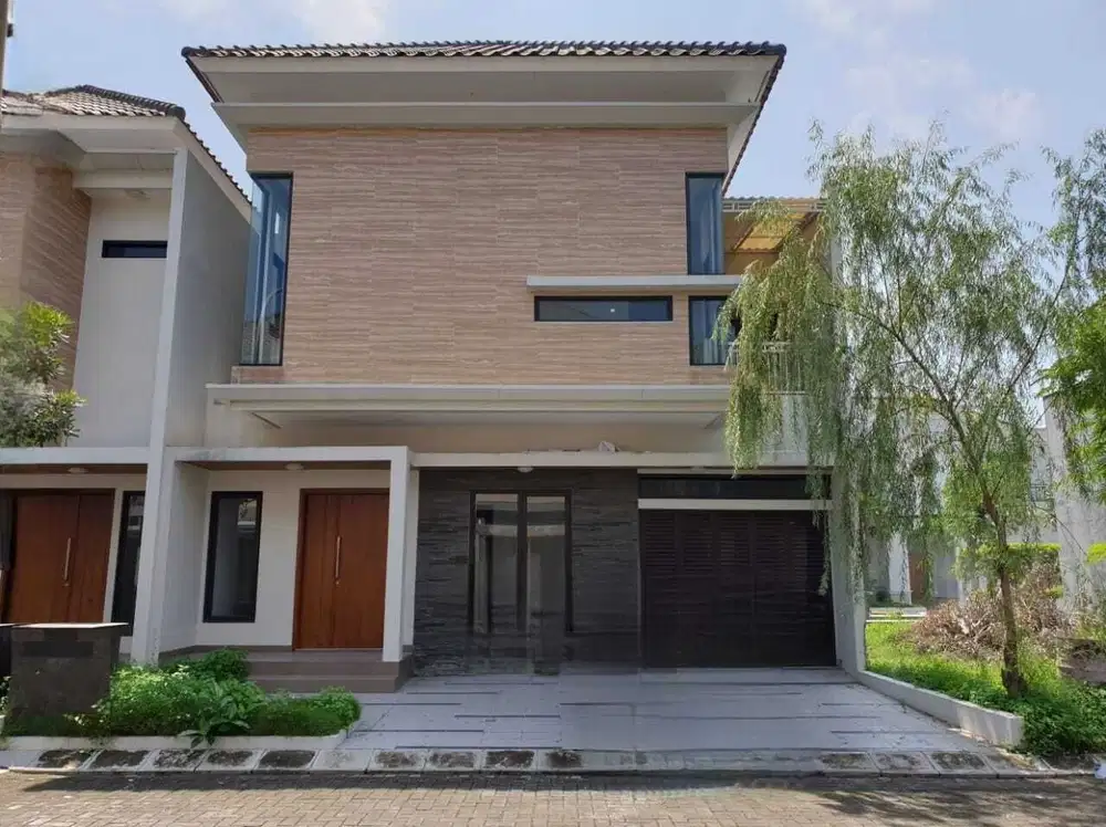 Rumah 2 Lantai Siap Huni di Kartasura Solo