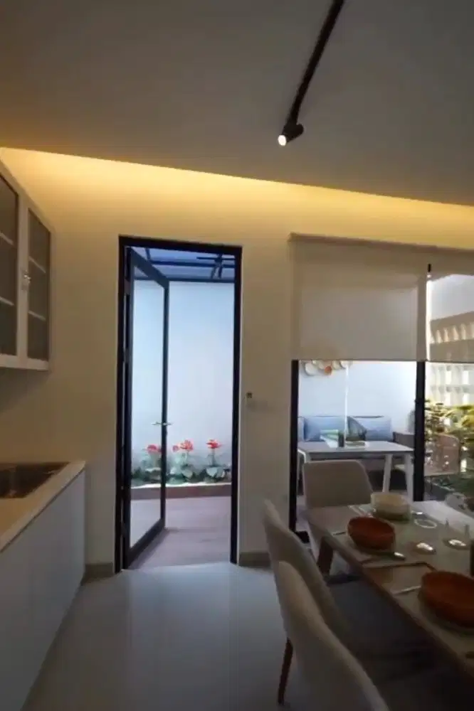 Jual murah tinggal 1 unit Mahakam lebar 7 ada Attic cukup bayar 30juta