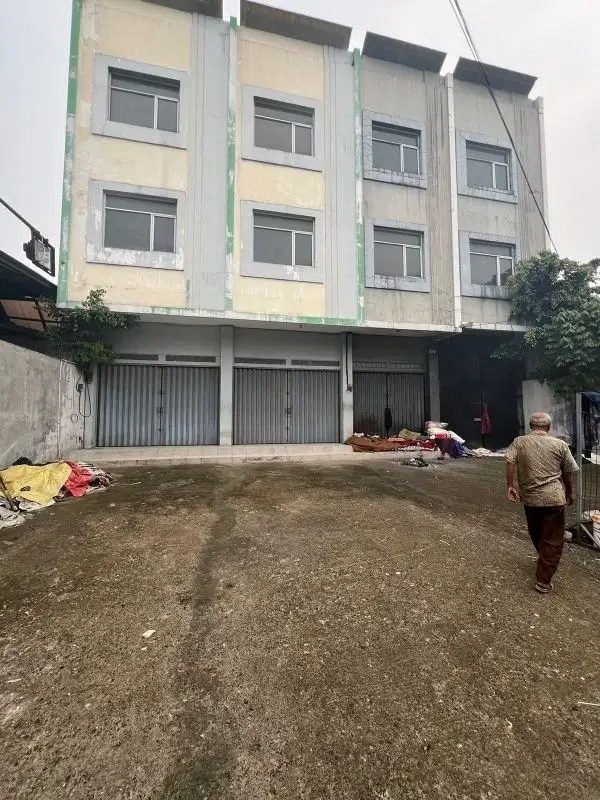 Jual 4 Ruko gandeng Murah di Jalan Merdeka Bogor