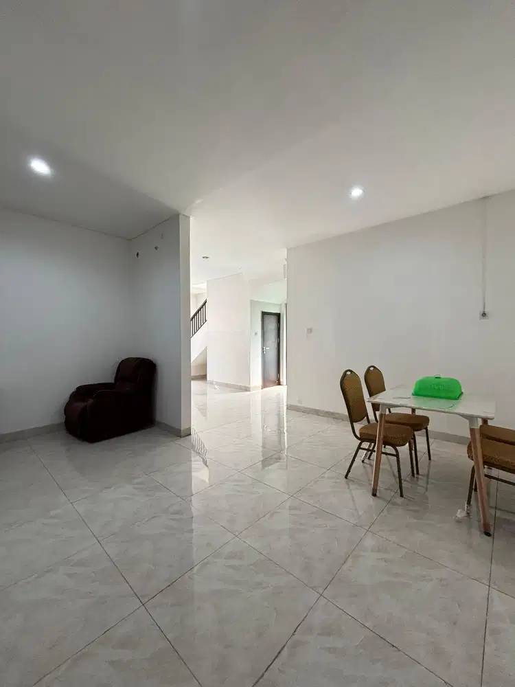 Rumah 2 Lantai Type C (7x12) di Lavisa Lavon Tangerang 1K90004Z