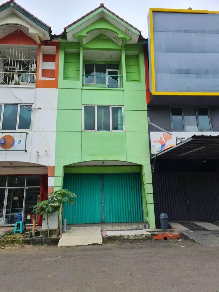 Dijual Ruko 3 Lt Victoria Park Karawaci Tangerang. Posisi Boulevard