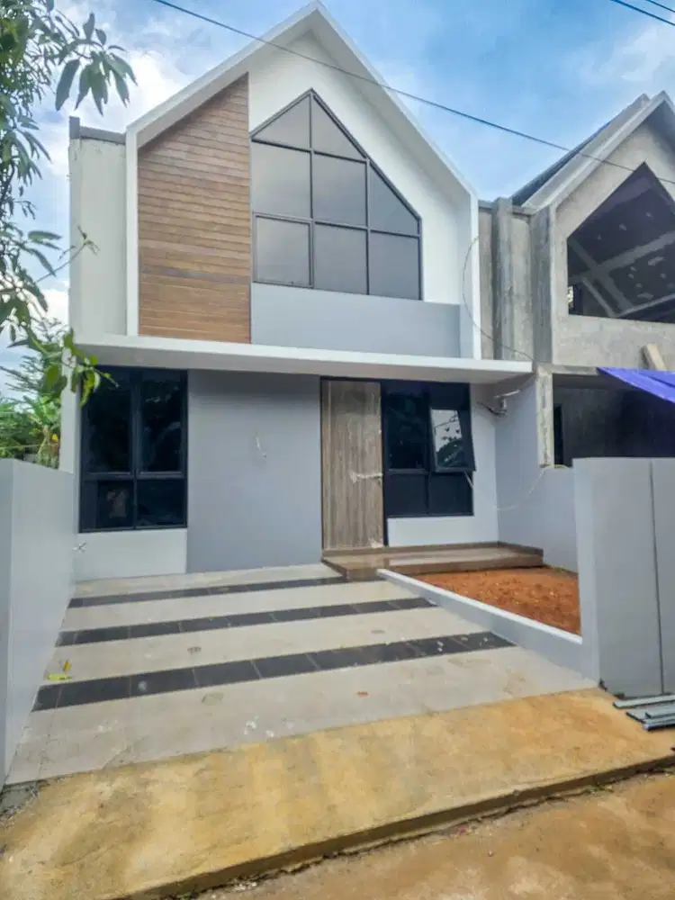 Rumah 2 Lantai Harga 1 Lantai di Jatiasih - Siap Huni + Free Biaya!