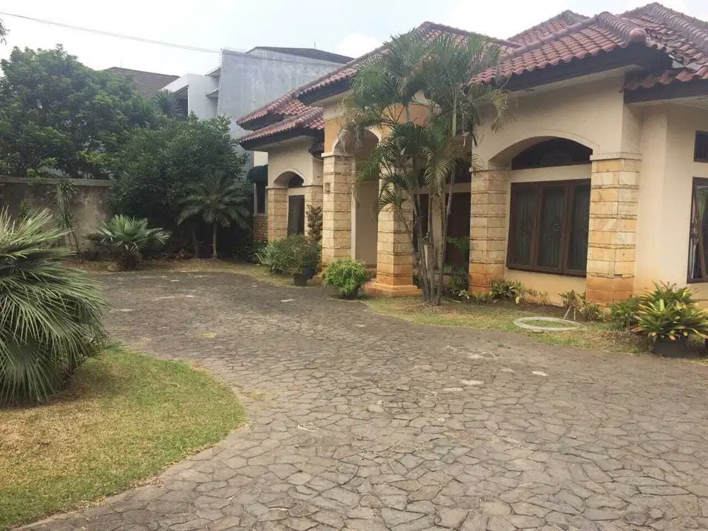 Dijual Rumah di Veteran Bintaro Jakarta Selatan Dekat Pondok Indah