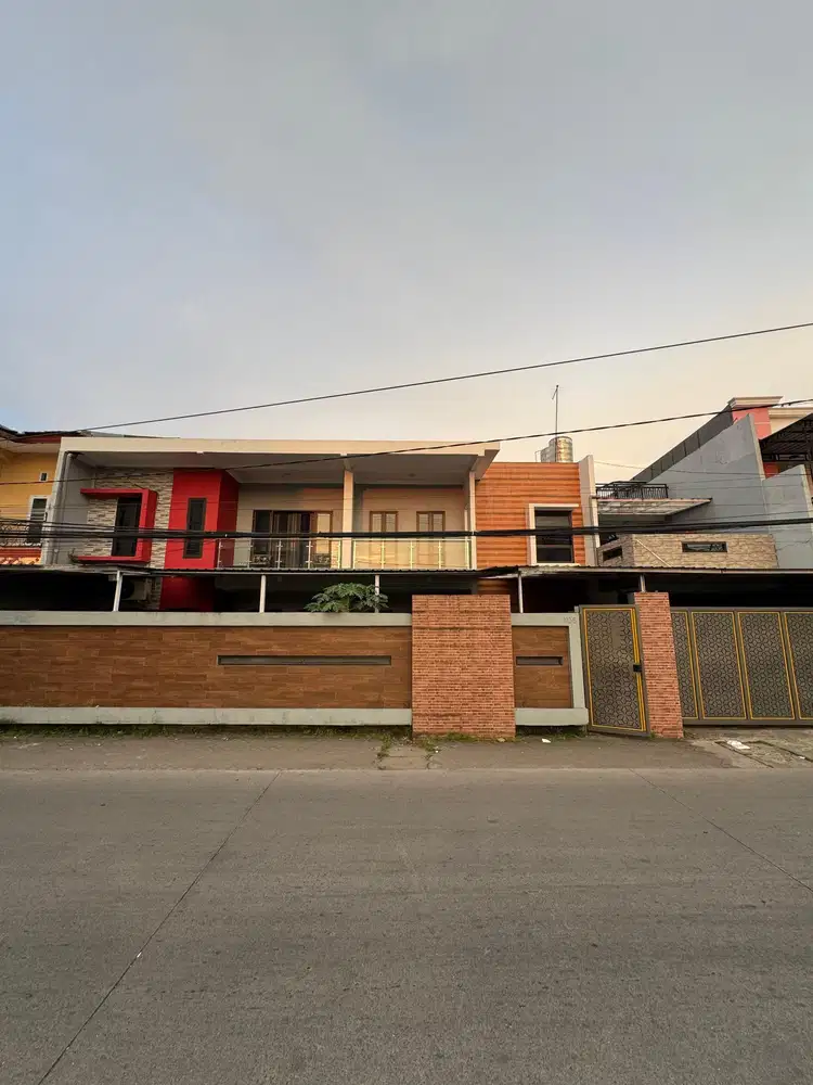 Dijual rumah mewah jln poros Ance daeng ngoyo panakukang Makassar