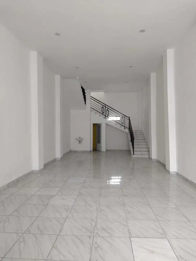 DIJUAL RUKO 3 LANTAI DI GREENVILLE KEBON JERUK LOKASI MENARIK