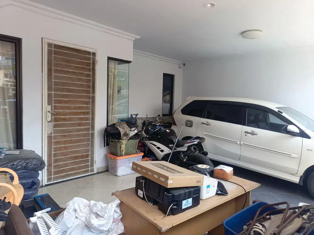 Dijual Rumah Mewah, 2 lantai di Komp. Poris Paradise Eksklusif, Rapi