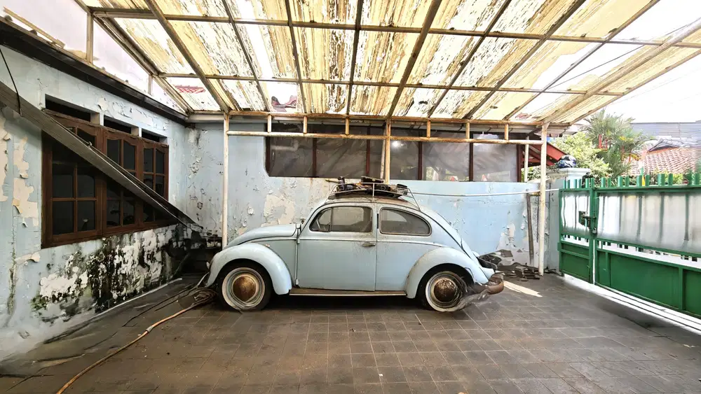 DIJUAL RUMAH BANGUNAN TUA HITUNG TANAH DI AREA PASAR MINGGU PALAPA