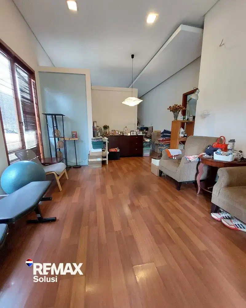 DIJUAL RUMAH MODERN MINIMALIS AREA PREMIUM PONDOK INDAH JAKSEL