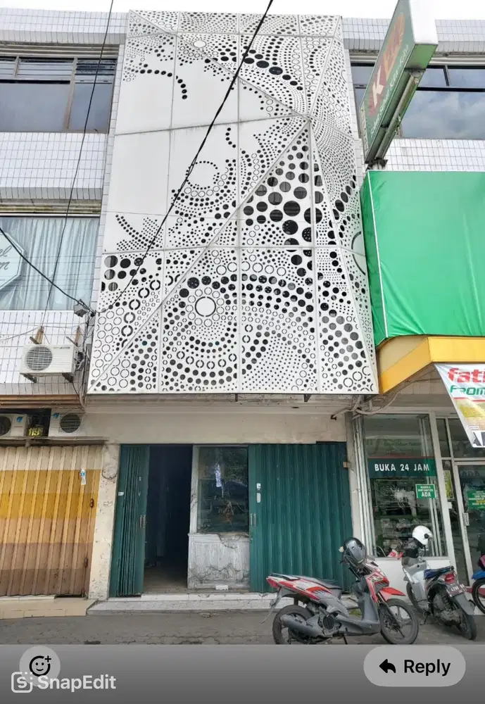 Ruko Raya Dharmahusada Strategis