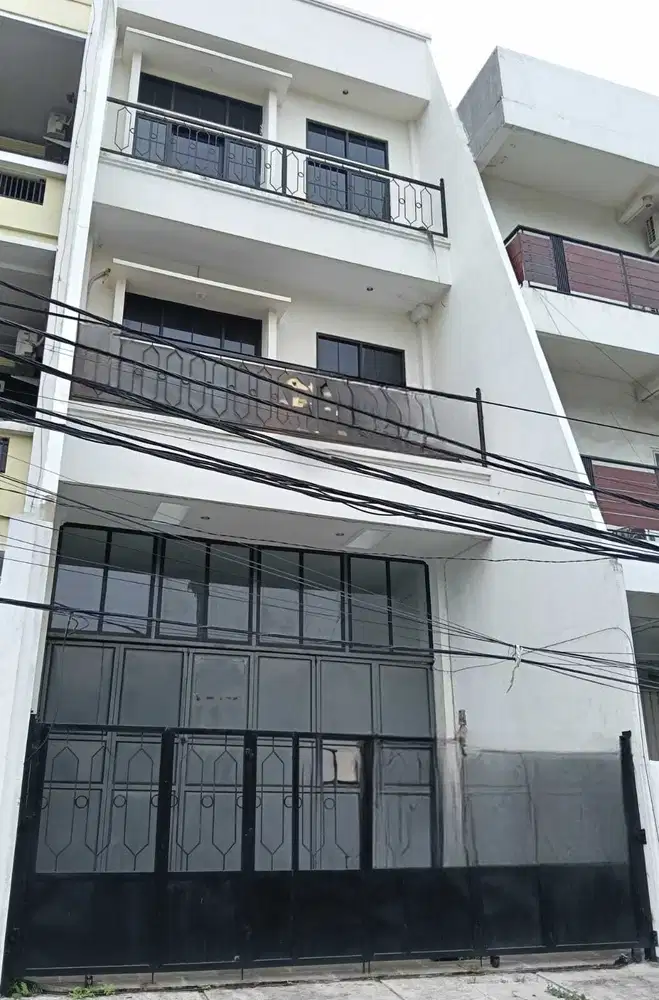 Rumah usaha minimalis udah renov total 3 lantai dijual lokasi  Sunter