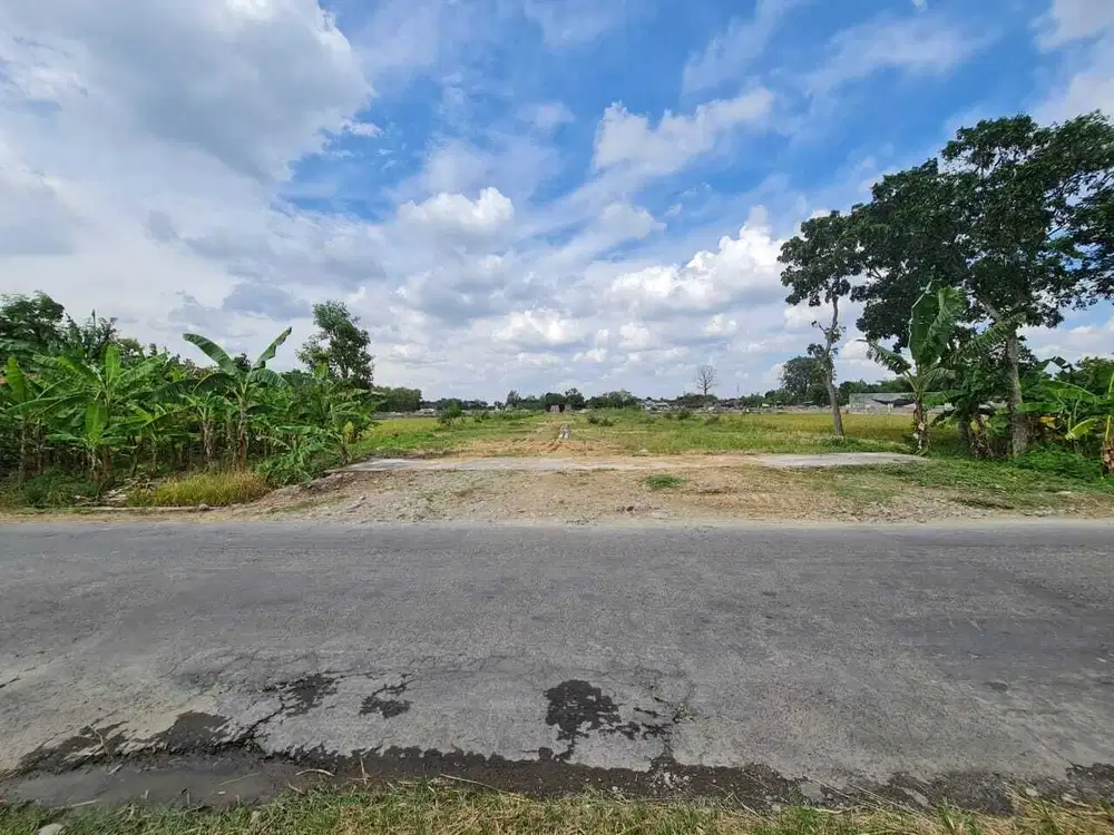 Tanah kering siap bangun sudah urug padat dekat solo baru
