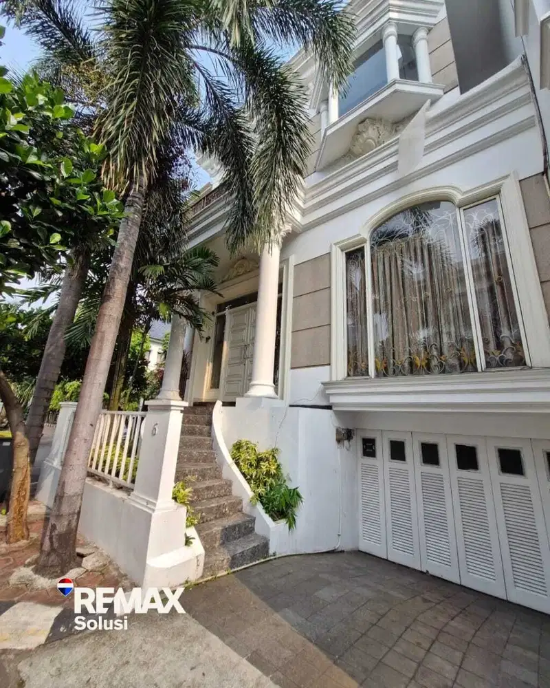 DIJUAL RUMAH MEWAH DALAM CLUSTER KAWASAN GATOT SUBROTO JAKARTA SELATAN