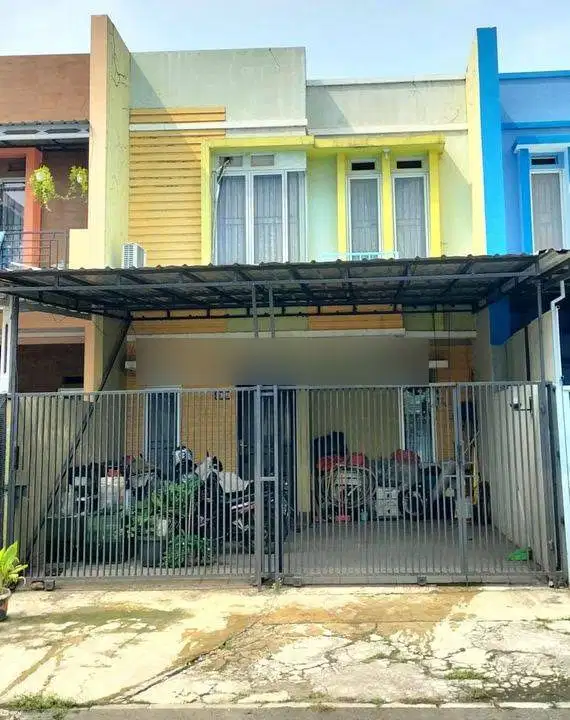 Rumah 2 lantai Murah dekat dengan tol Bandara dan sekolah