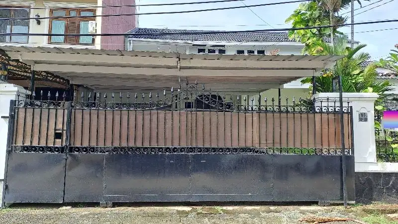 Jual cepat! rumah Luas tapi  Murah di Jatiwaringin pondok gede