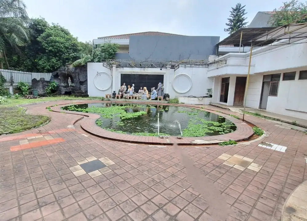 DIJUAL RUMAH MEWAH KOSONG KAWASAN METRO PONDOK INDAH