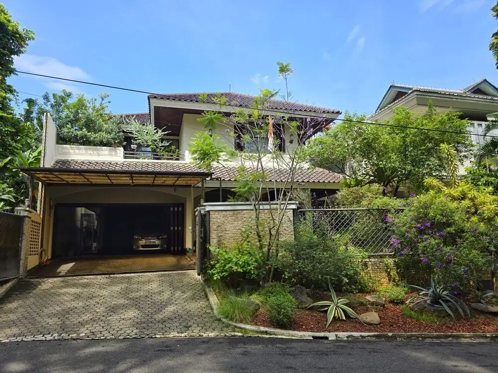 Rumah Taman Pondok Indah Lingkungan Nyaman, Jakarta Selatan