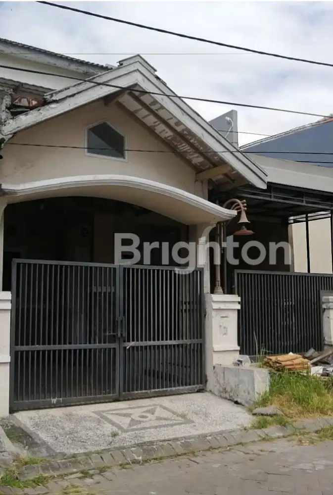 900 juta Termurah rumah 2 lantai Deltasari dalam cluster, siap huni