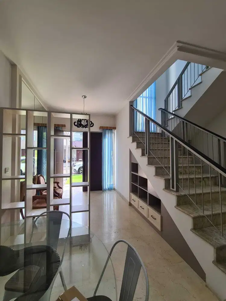 DISEWAKAN rumah PIK golf island 3 kamar FULL FURNISH 8X15