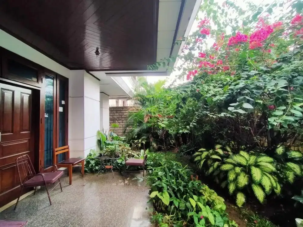 DIJUAL CEPAT RUMAH 2 LANTAI ASRI KAWASAN PONDOK PINANG