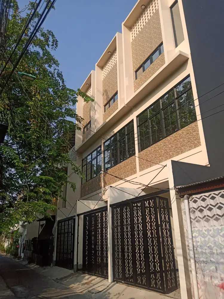 Dijual Murah 3 Unit Rumah Town House, strategis jarang Ada