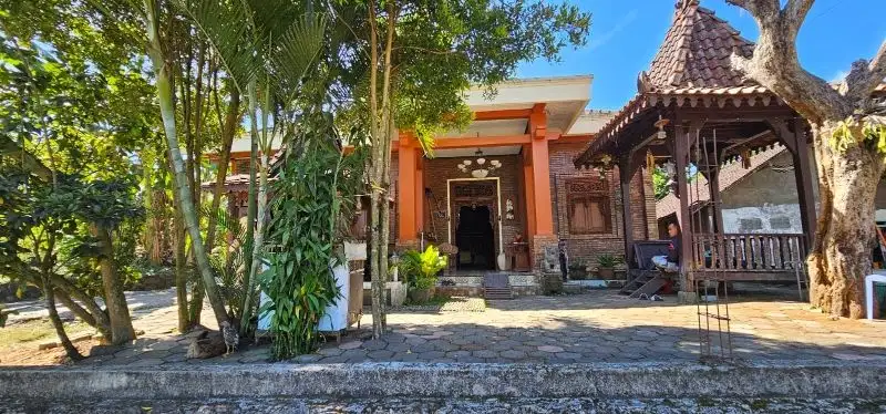 RUMAH ESTETIS KLASIK JAWA, SIAP HUNI DI TINGKIR - SALATIGA