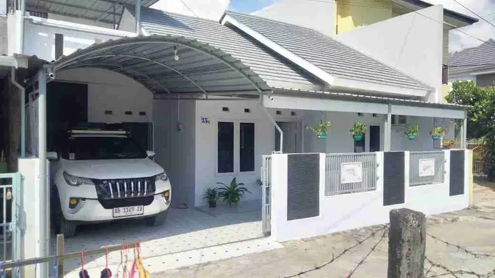 Rumah cantik minimalis dekat UGM daan Sardjito