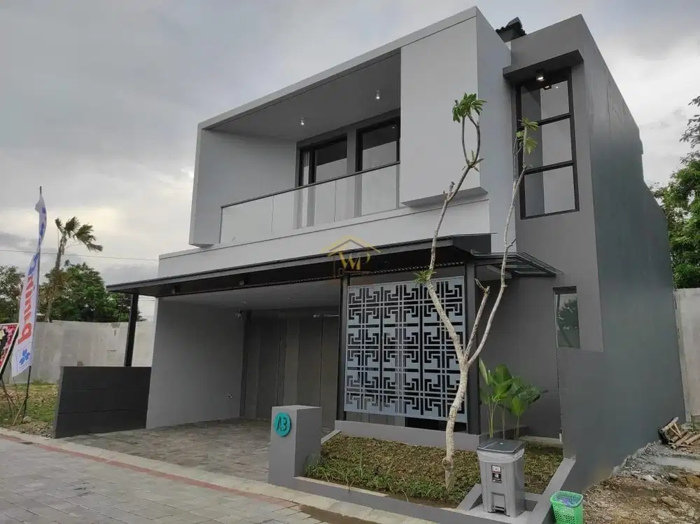 RUMAH MEWAH SIAP HUNI DEKAT RS AKADEMIK UGM