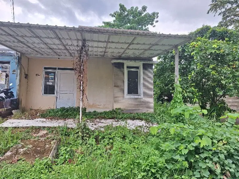 Rumah tumbuh posisi di hoek di Cotra Indah City