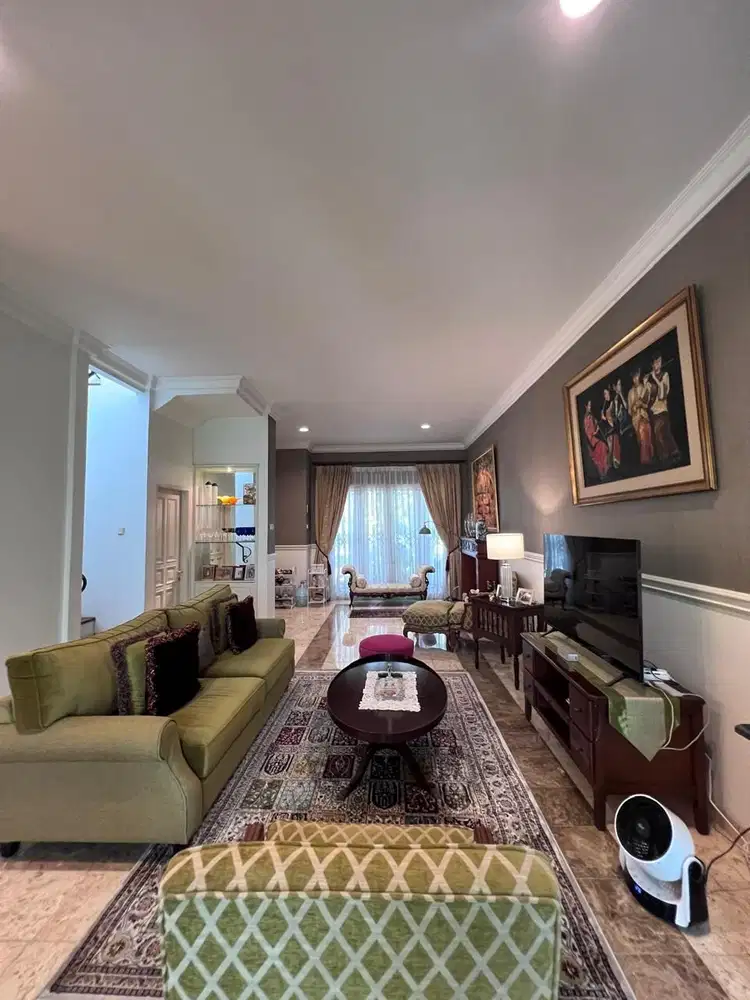 RUMAH COZY TAMAN LUAS DEKAT MRT LEBAK BULUS