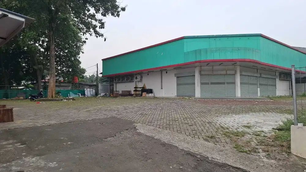 Disewak Tpt Usaha strategis LT 1600 M2,Harga 590 JT Bekasi Barat