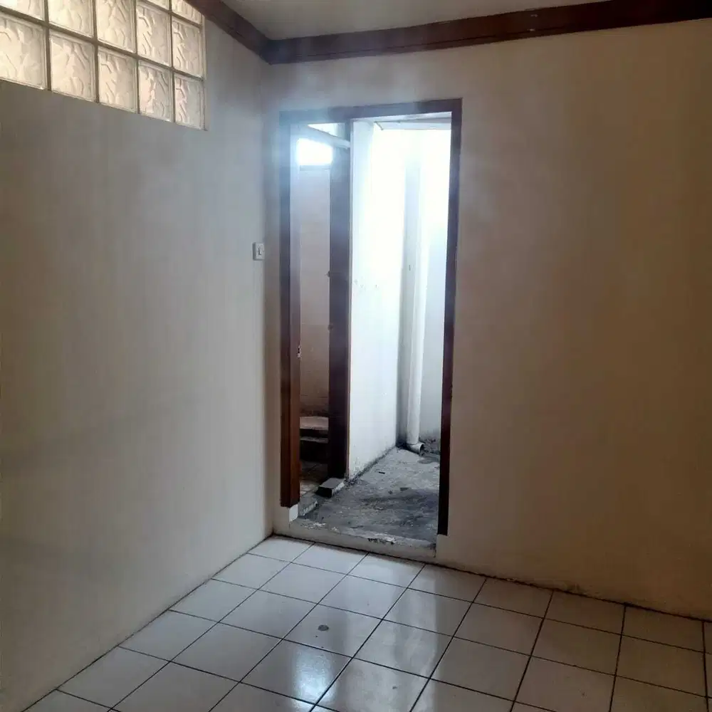 Disewakan  murah ruko di jln BKR