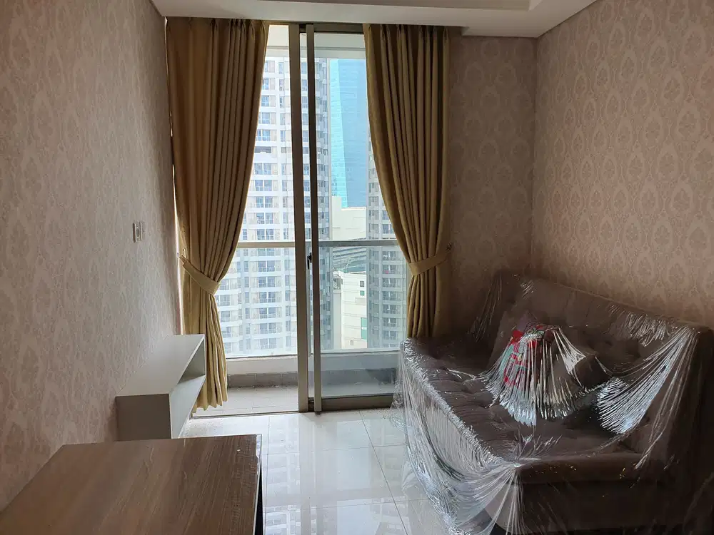 Apartment Taman Anggrek Residences - Tower Calypso Pool View 44 m2